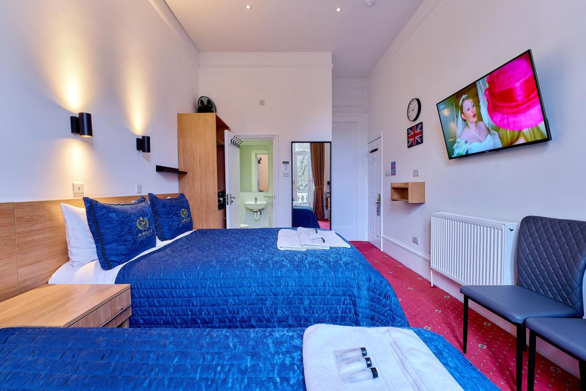 Jubilee Hotel Victoria London Exterior photo